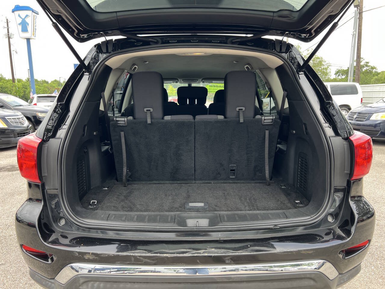Used 2017 Nissan Pathfinder S FWD image 26
