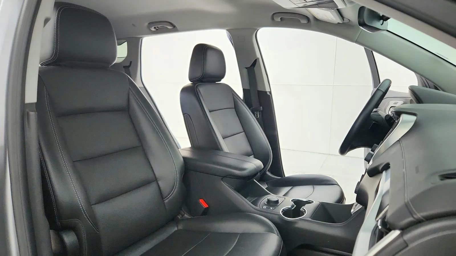 Used 2023 GMC Terrain SLT image 54