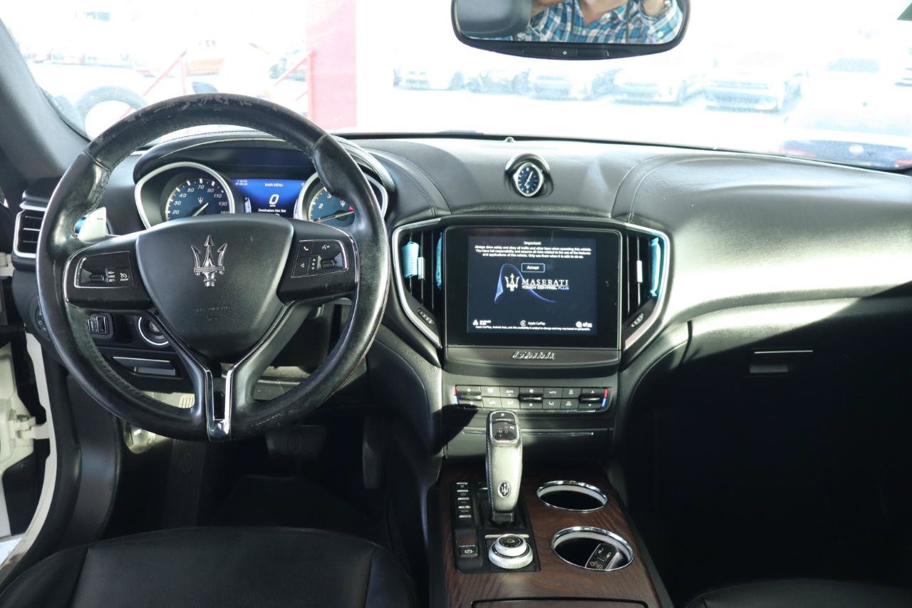 Used 2019 Maserati Ghibli S Q4 AWD/4WD image 16