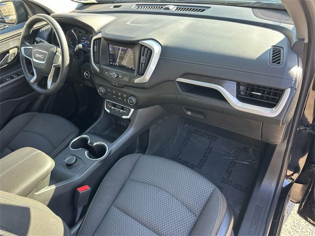 Used 2022 GMC Terrain SLE image 27