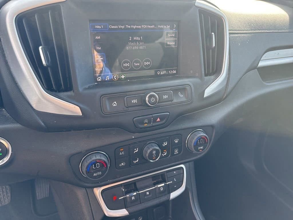 Used 2022 GMC Terrain SLE w/ Driver Convenience Package image 19