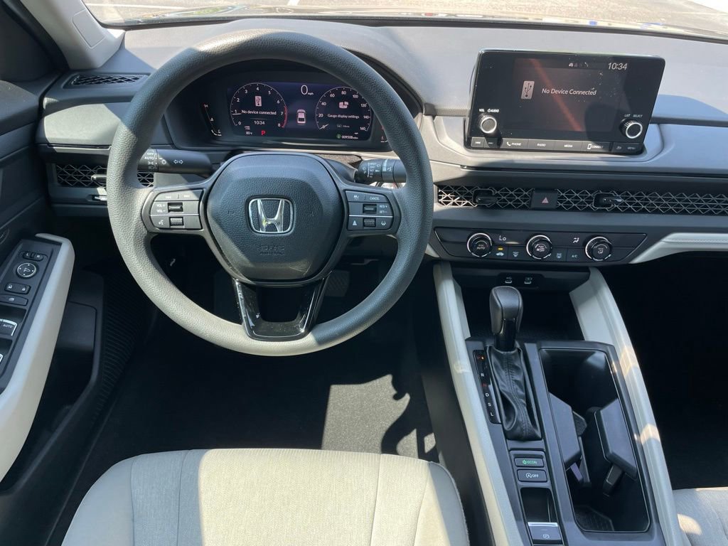 Certified 2025 Honda Accord LX image 11