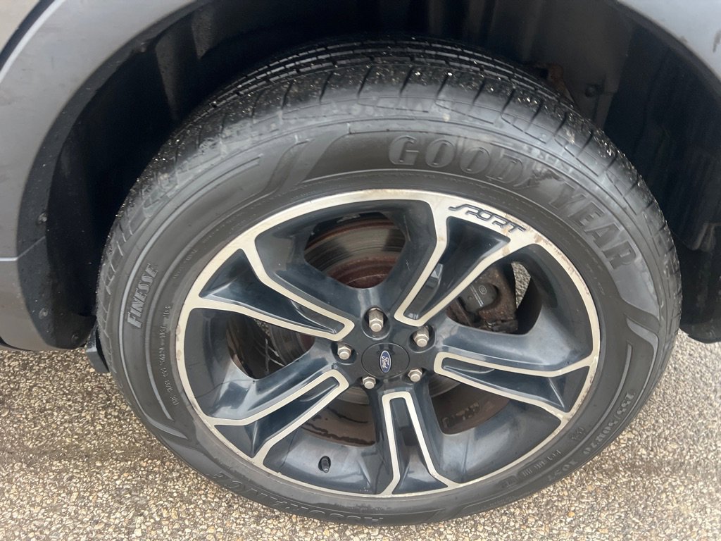 Used 2015 Ford Explorer Sport w/ Equipment Group 401A image 20