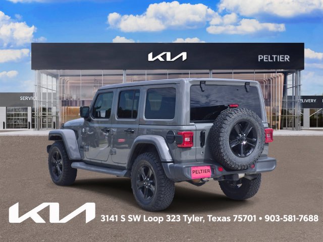 Used 2020 Jeep Wrangler Unlimited Sahara AWD/4WD image 4