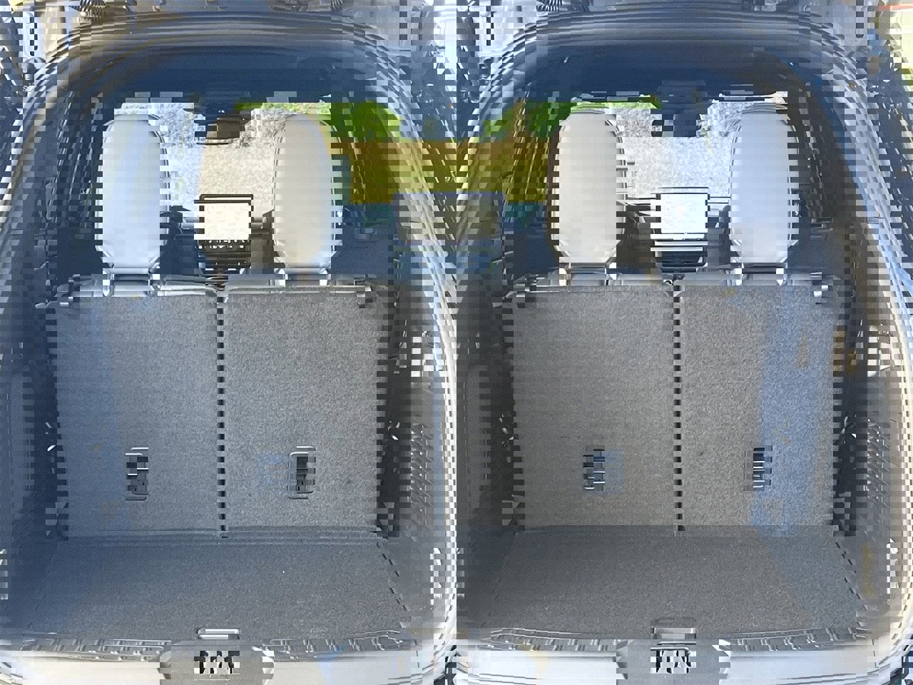 New 2026 Ford Explorer ST w/ Sun And Sound Package image 24