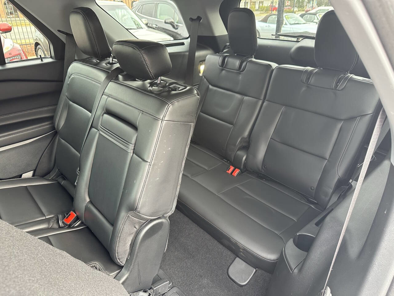 Used 2024 Ford Explorer XLT w/ Equipment Group 202A image 16