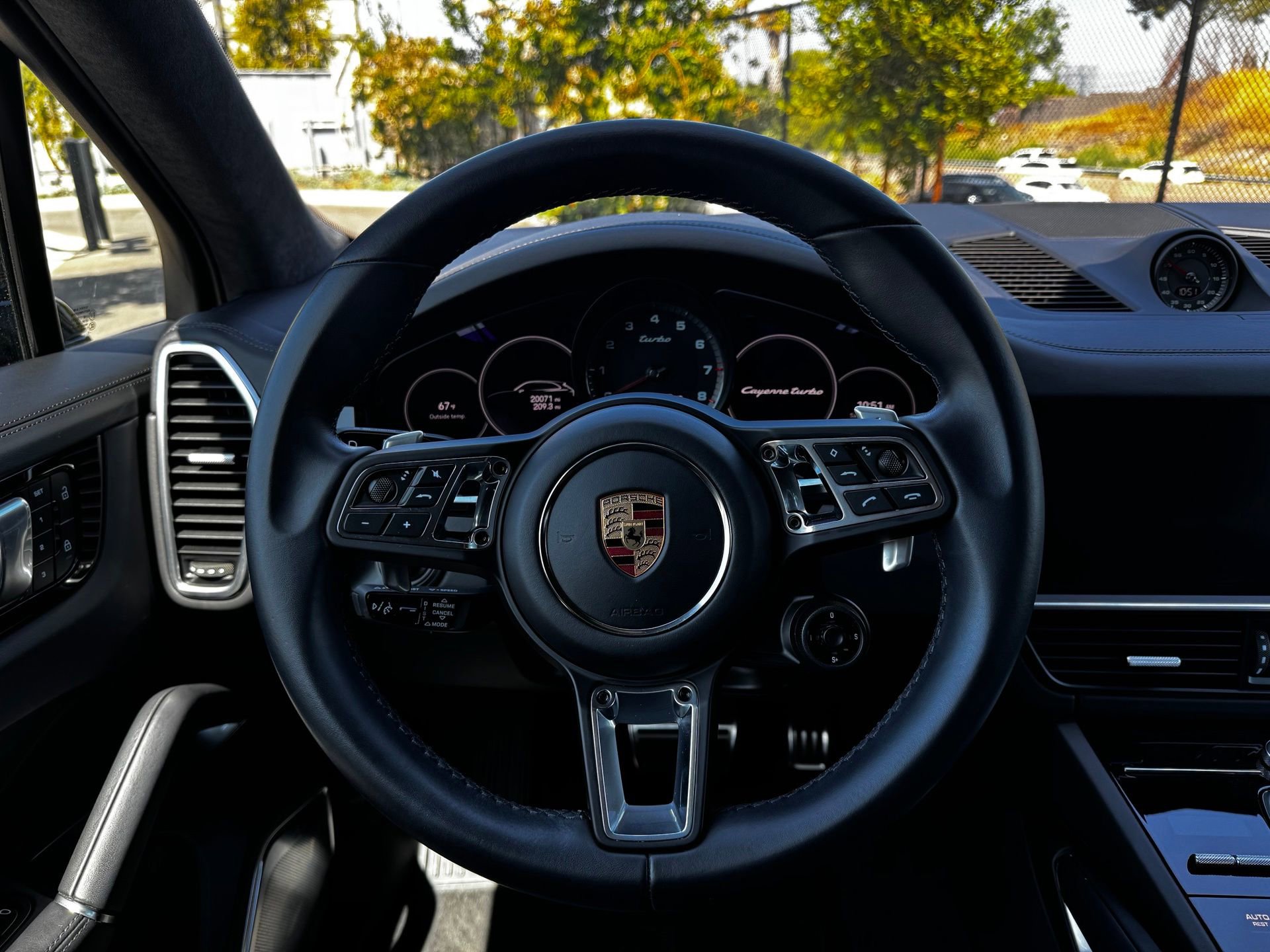 Used 2023 Porsche Cayenne Turbo AWD/4WD image 20