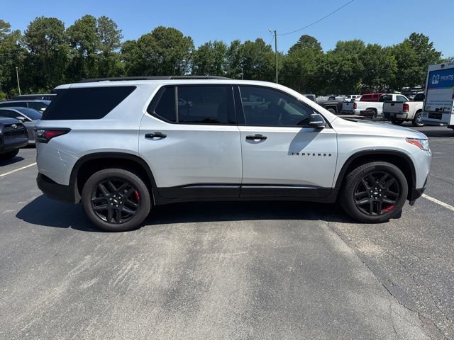 Used 2021 Chevrolet Traverse Premier w/ Redline Edition FWD image 6