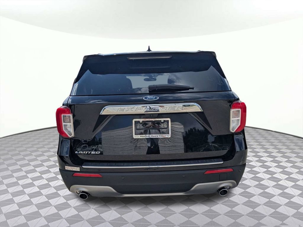Used 2024 Ford Explorer Limited w/ Limited Technology Package RWD image 4