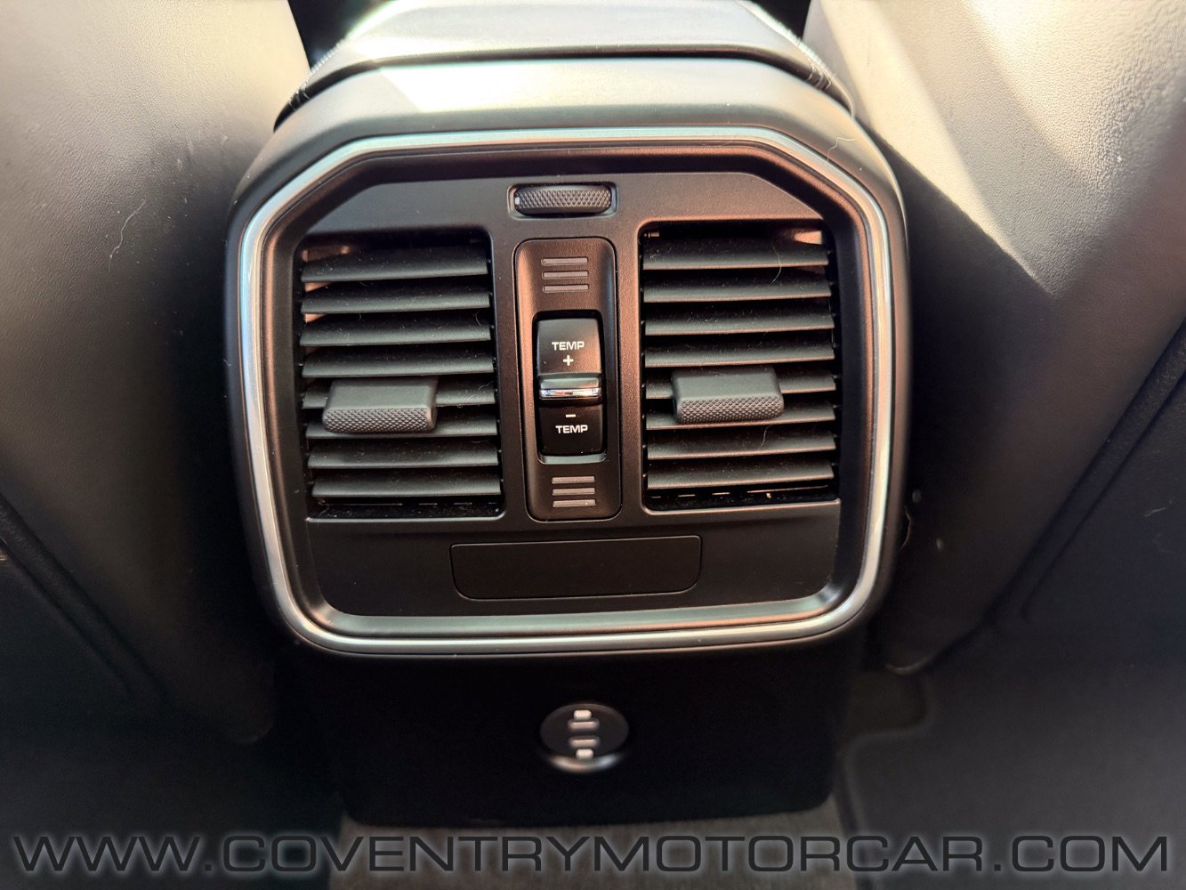 Used 2020 Porsche Macan Turbo image 48