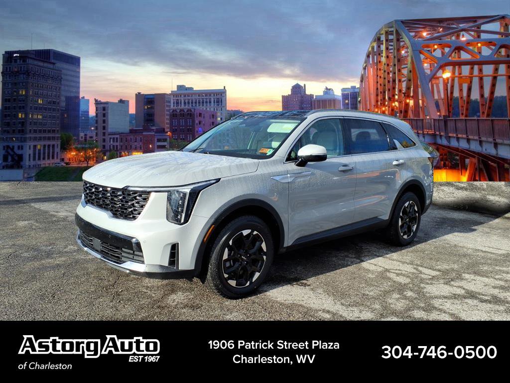 Used 2024 Kia Sorento S w/ Panoramic Sunroof Package image 7