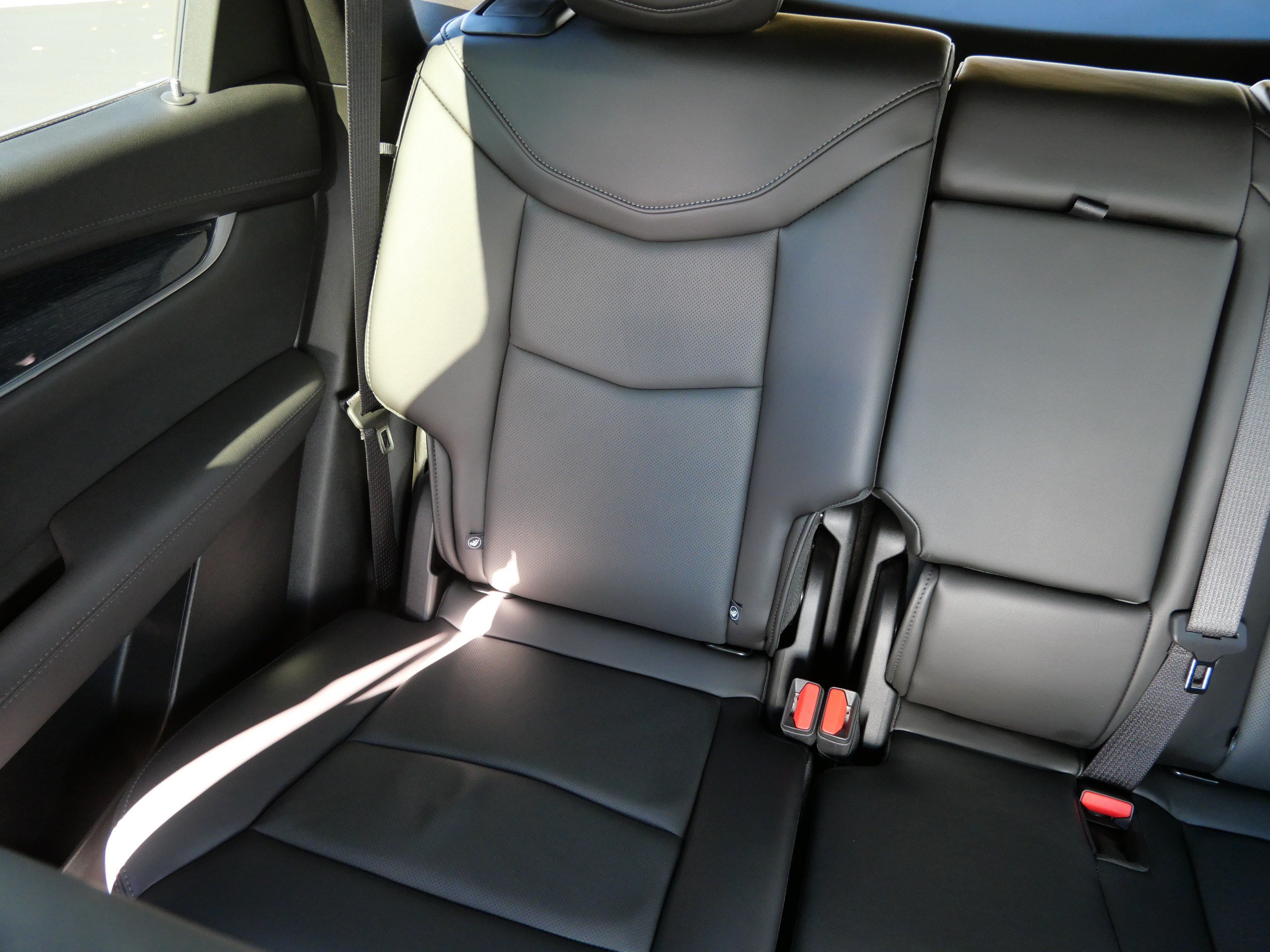 Used 2026 Cadillac XT5 Premium Luxury w/ LPO, Floor Liner Package AWD/4WD image 12