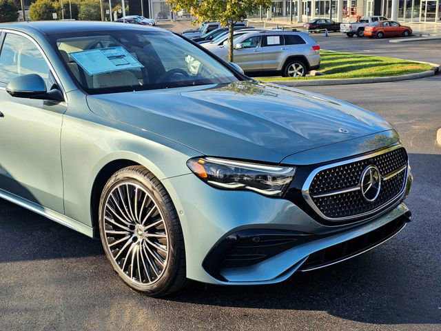 New 2026 Mercedes-Benz E 350 4MATIC Sedan image 2