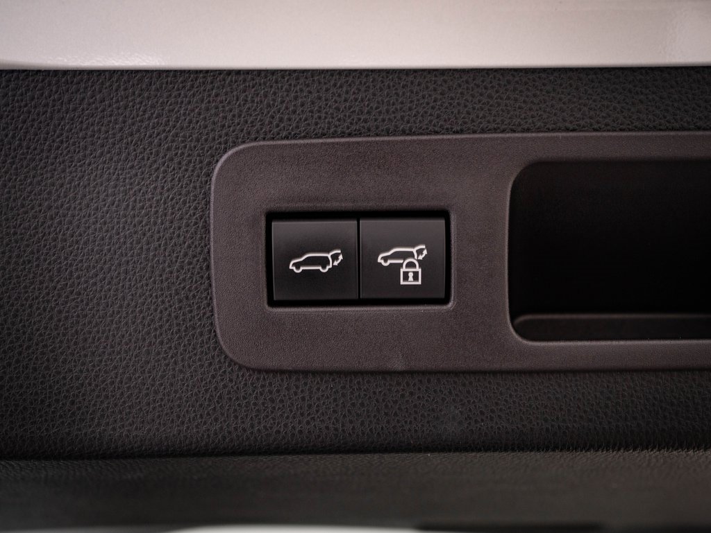 Used 2024 Lexus LX 600 4WD w/ Interior Upgrade Package image 23