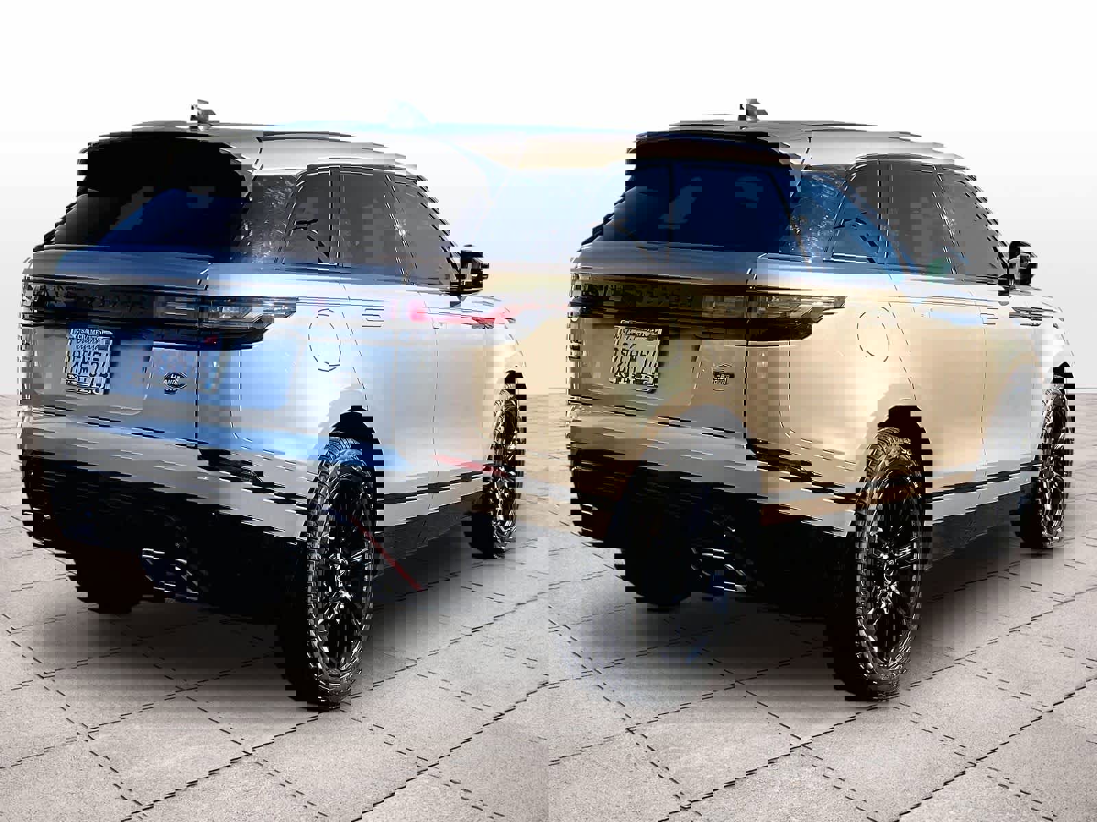 Used 2022 Land Rover Range Rover Velar R-Dynamic HSE image 14