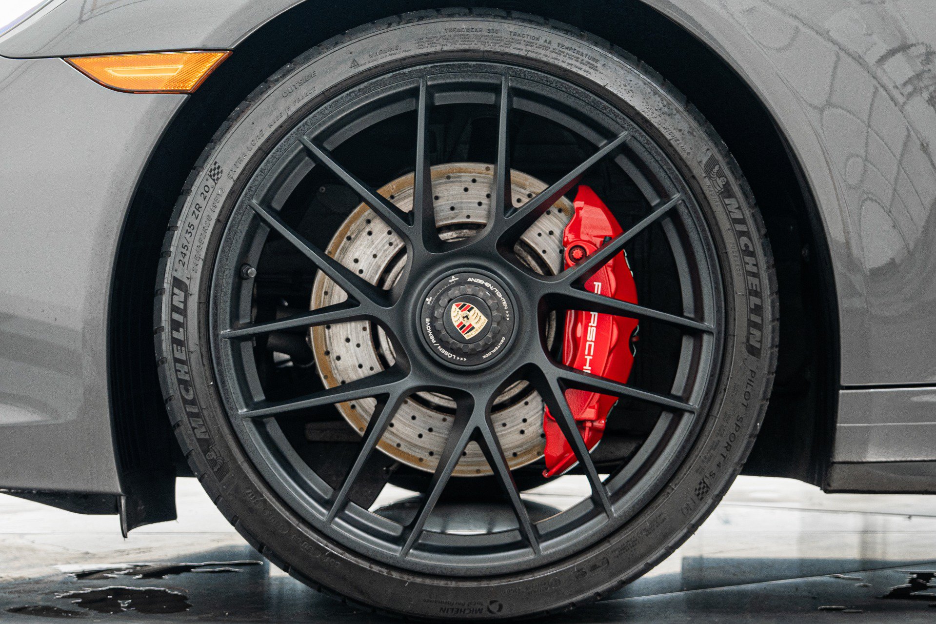 Used 2018 Porsche 911 Targa 4 GTS AWD/4WD image 10