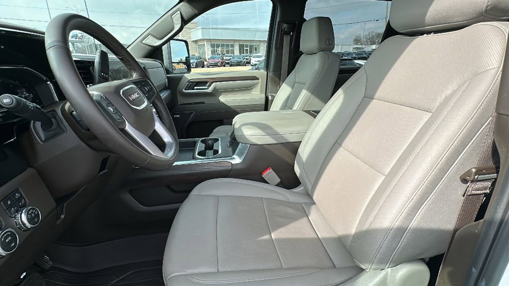 Certified 2025 GMC Sierra 2500 SLT w/ SLT Premium Package image 9