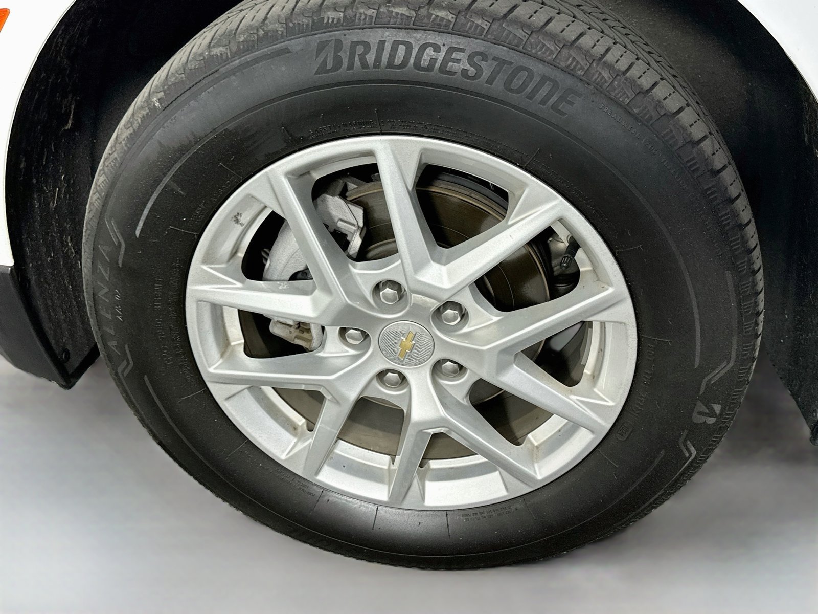 Used 2024 Chevrolet Equinox LT AWD/4WD image 32
