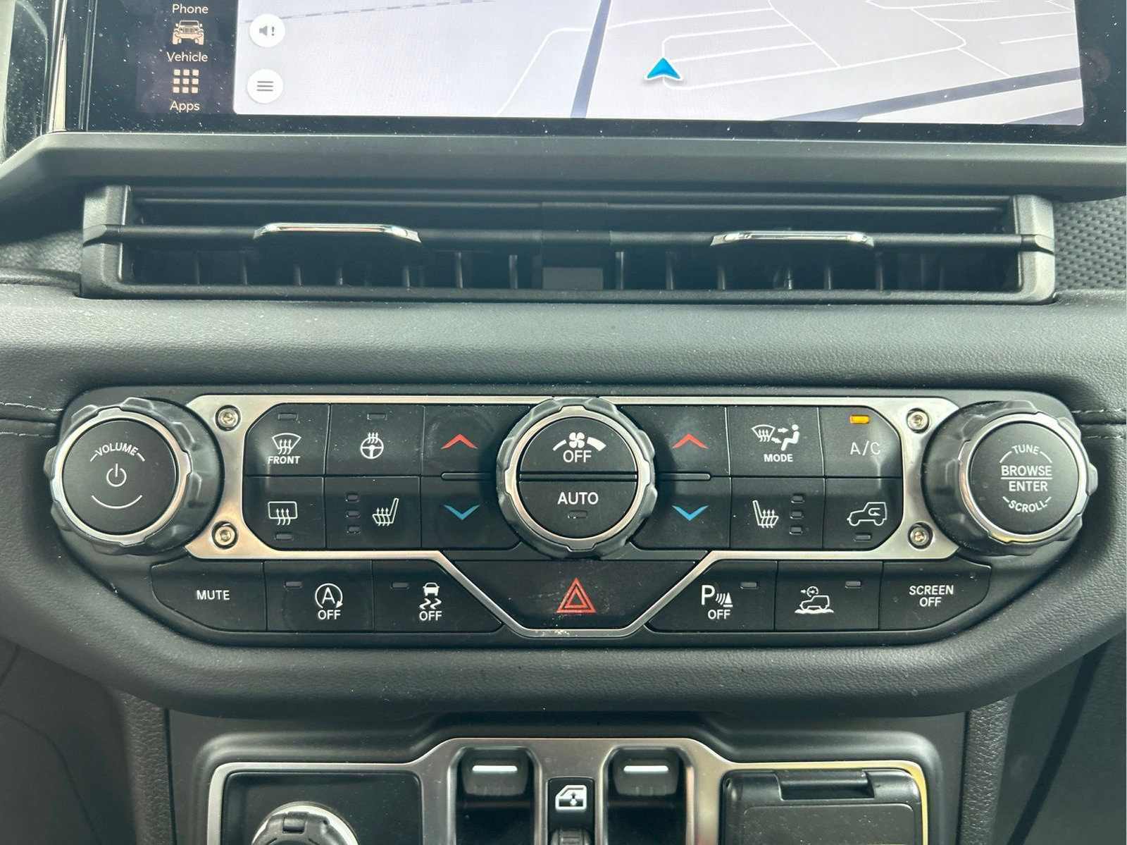 Used 2024 Jeep Wrangler Unlimited Rubicon AWD/4WD image 30