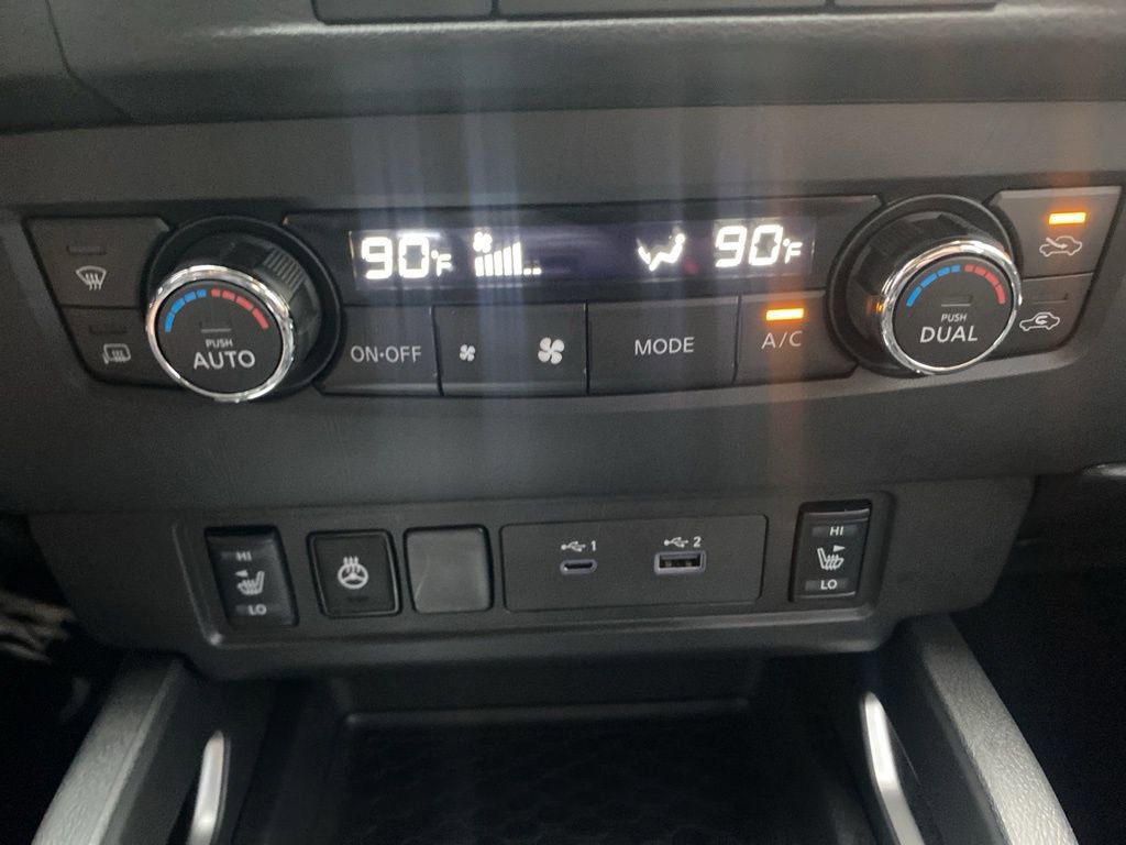 Used 2023 Nissan Frontier SV image 27