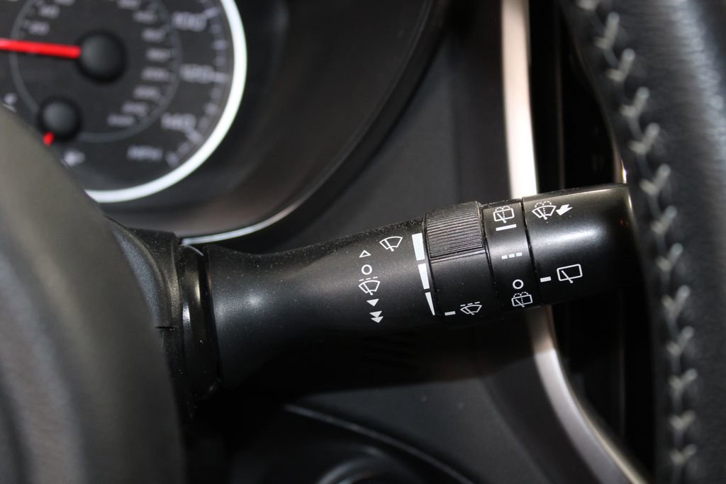 Used 2020 Subaru Ascent Premium w/ Convenience Package image 26