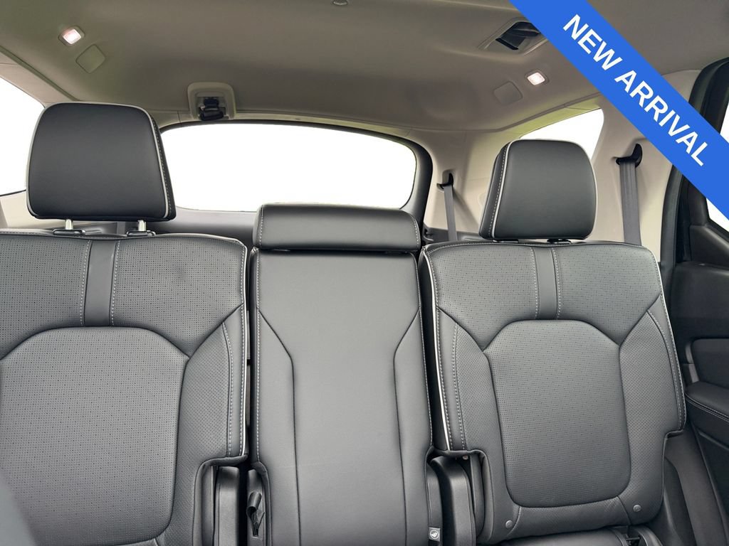 Used 2025 Honda Pilot Elite image 14