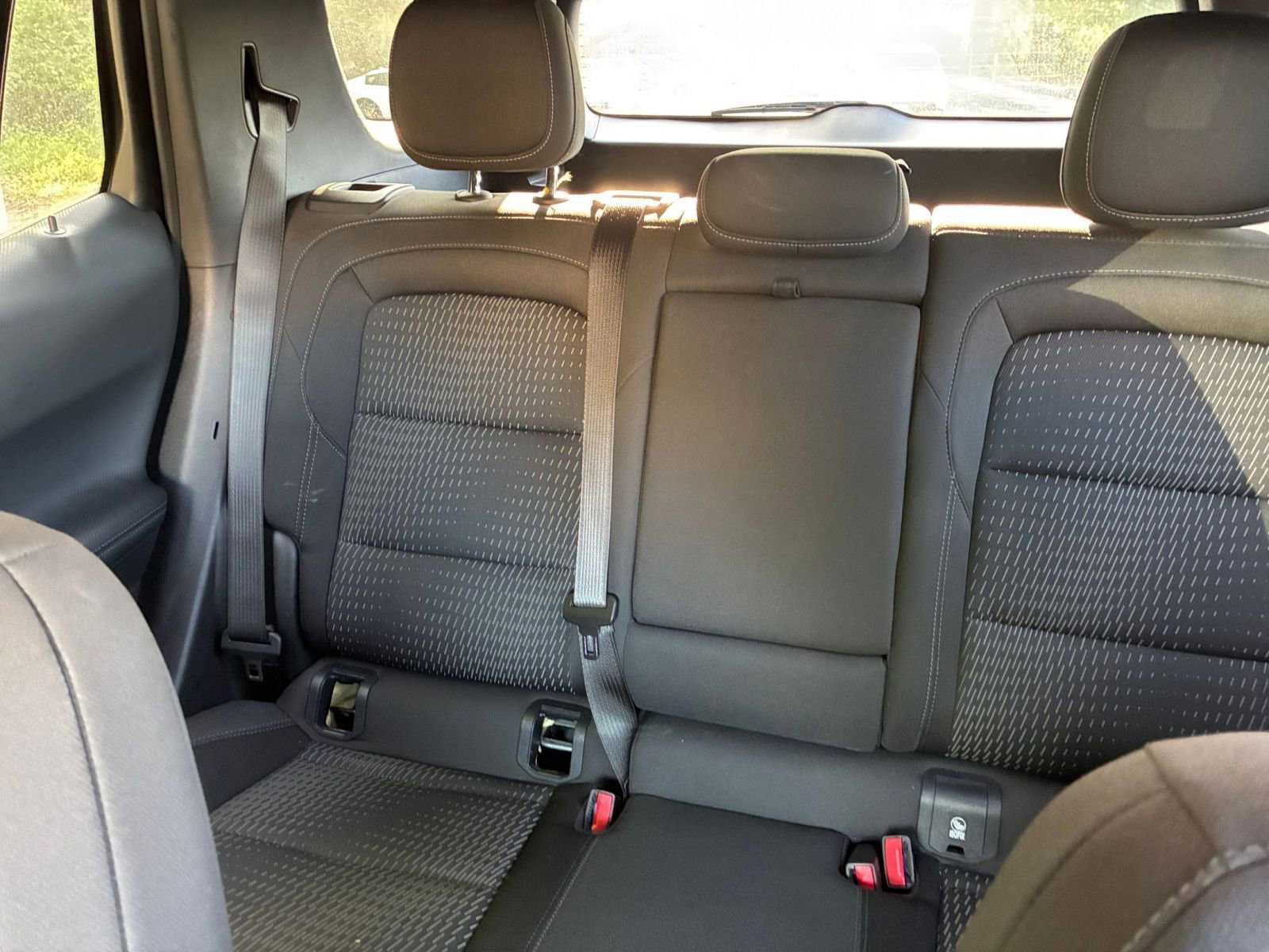 Used 2025 Chevrolet Equinox LT FWD image 38