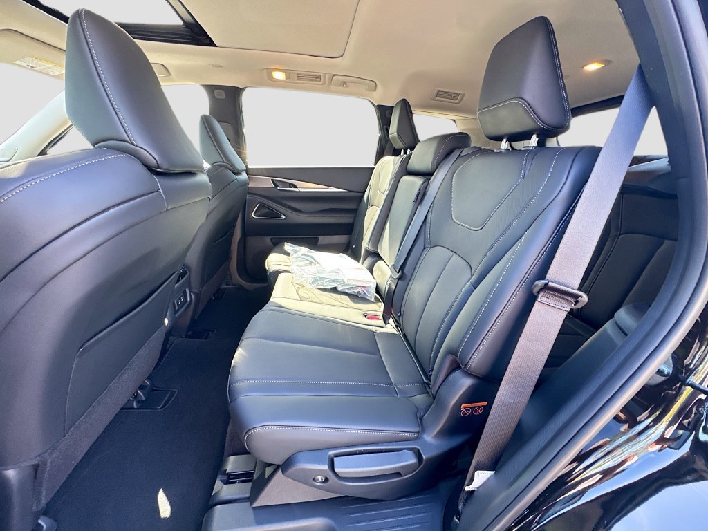 Used 2027 INFINITI QX60 Luxe w/ Cargo Package FWD image 27