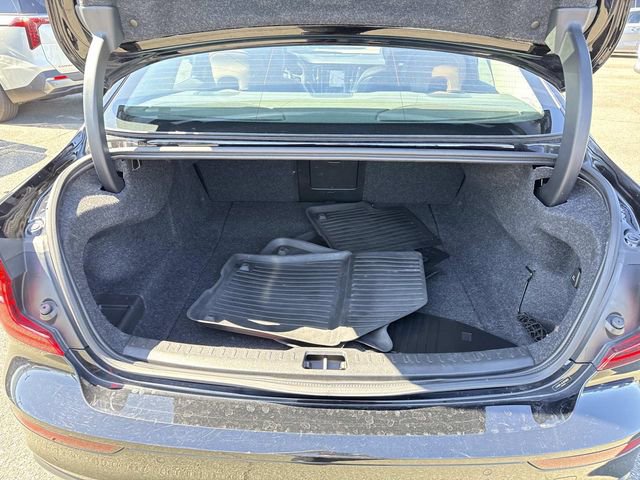 Used 2020 Volvo S60 T5 Inscription image 12