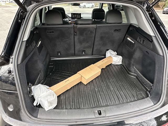 Used 2023 Audi Q5 2.0T Premium w/ Convenience Package image 14