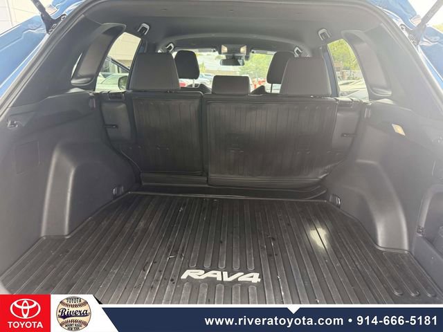 Used 2023 Toyota RAV4 SE w/ SE Grade Weather Package AWD/4WD image 17
