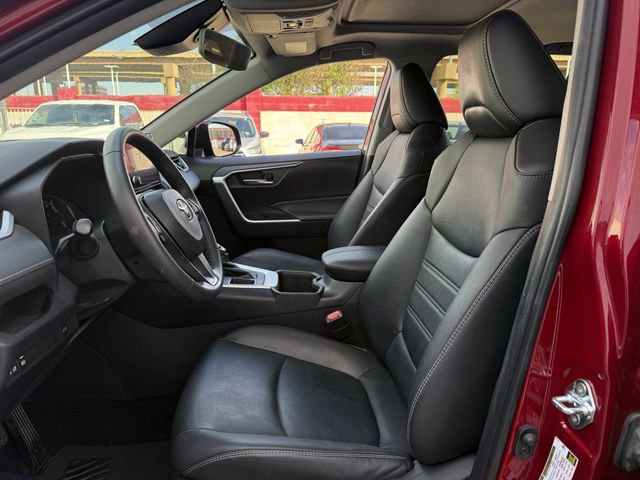 Used 2023 Toyota RAV4 XLE Premium image 27