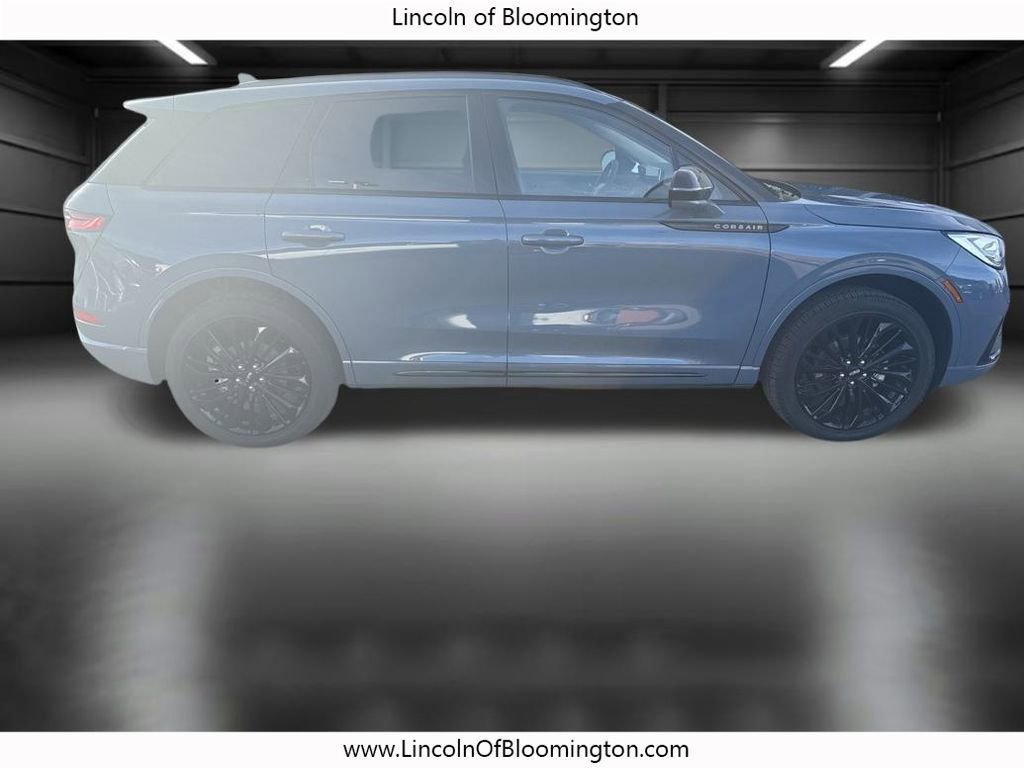 New 2025 Lincoln Corsair Reserve w/ Equipment Group 202A image 11