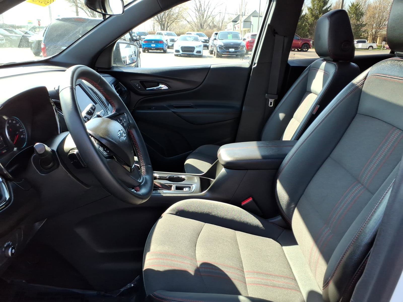 Used 2024 Chevrolet Equinox RS w/ LPO, Floor Liner Package image 25