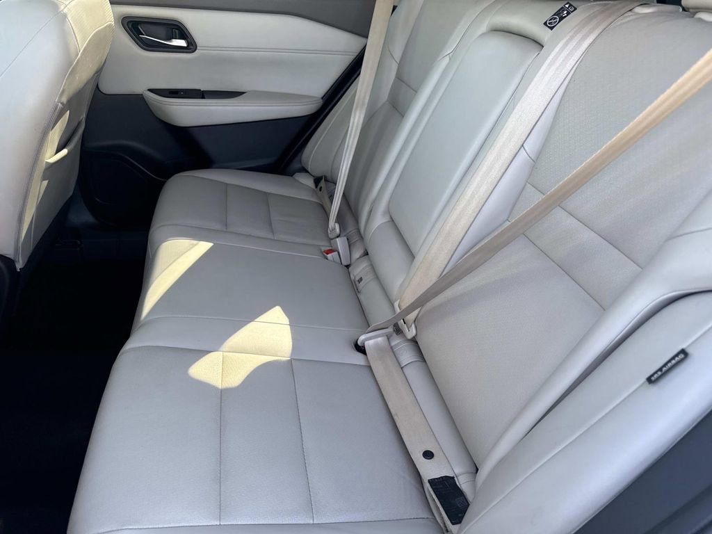 Certified 2022 Nissan Rogue SV w/ SV Premium Package image 15