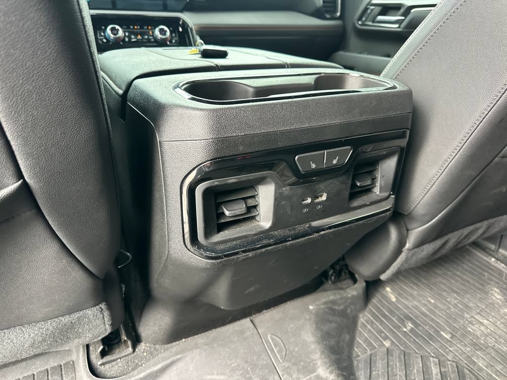 Used 2024 GMC Sierra 2500 AT4 w/ Technology Package AWD/4WD image 17
