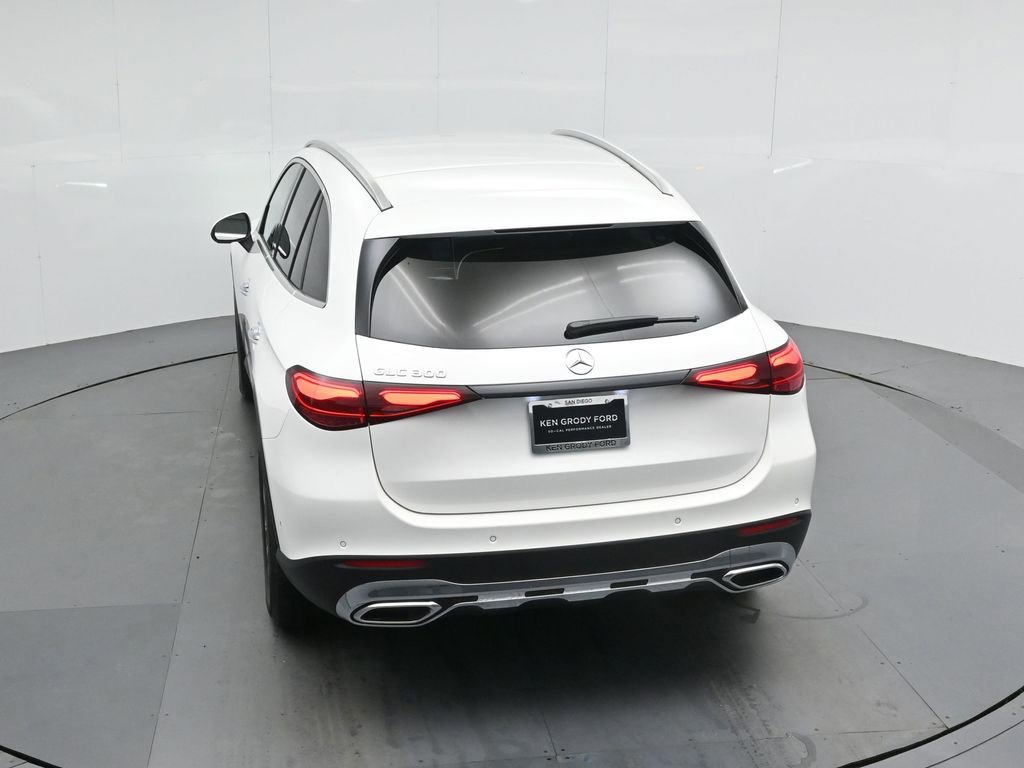 Used 2024 Mercedes-Benz GLC 300 image 41