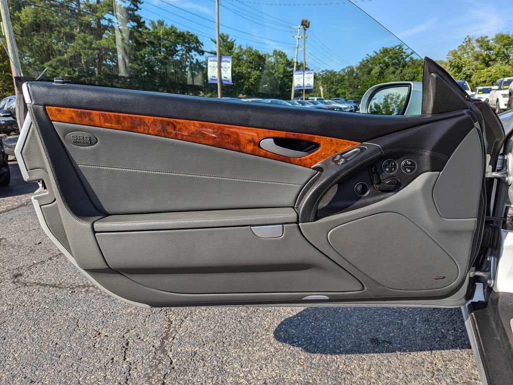 Used 2005 Mercedes-Benz SL 500 image 11