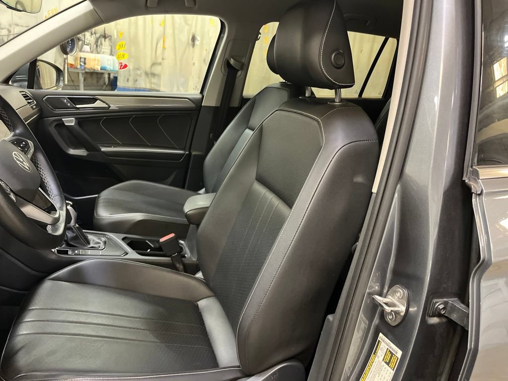 Used 2023 Volkswagen Tiguan SE FWD image 12
