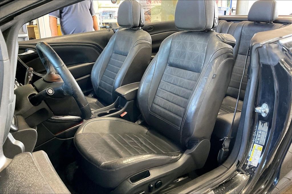 Used 2018 Buick Cascada Premium image 3