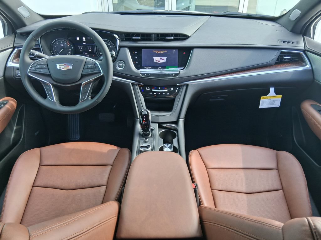 New 2026 Cadillac XT5 Premium Luxury w/ Driver Assist Package FWD image 9