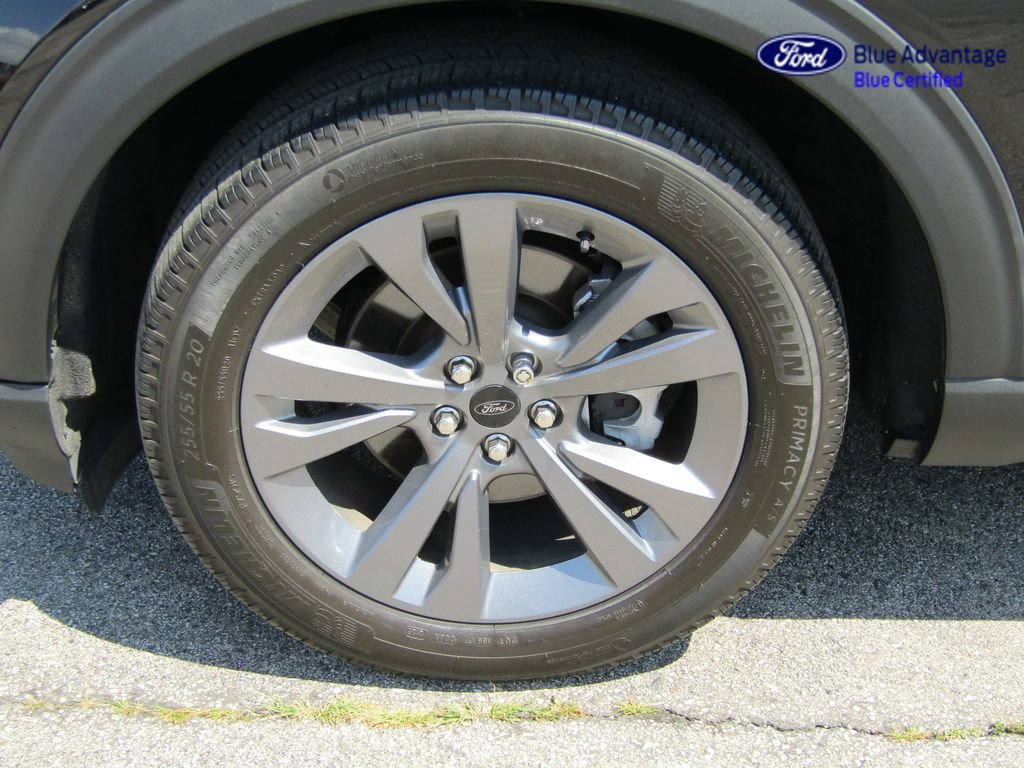 Certified 2023 Ford Explorer XLT w/ Equipment Group 202A AWD/4WD image 15