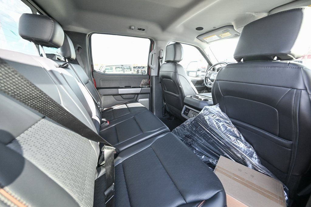 New 2025 Ford F250 Lariat w/ Lariat Ultimate Package image 23