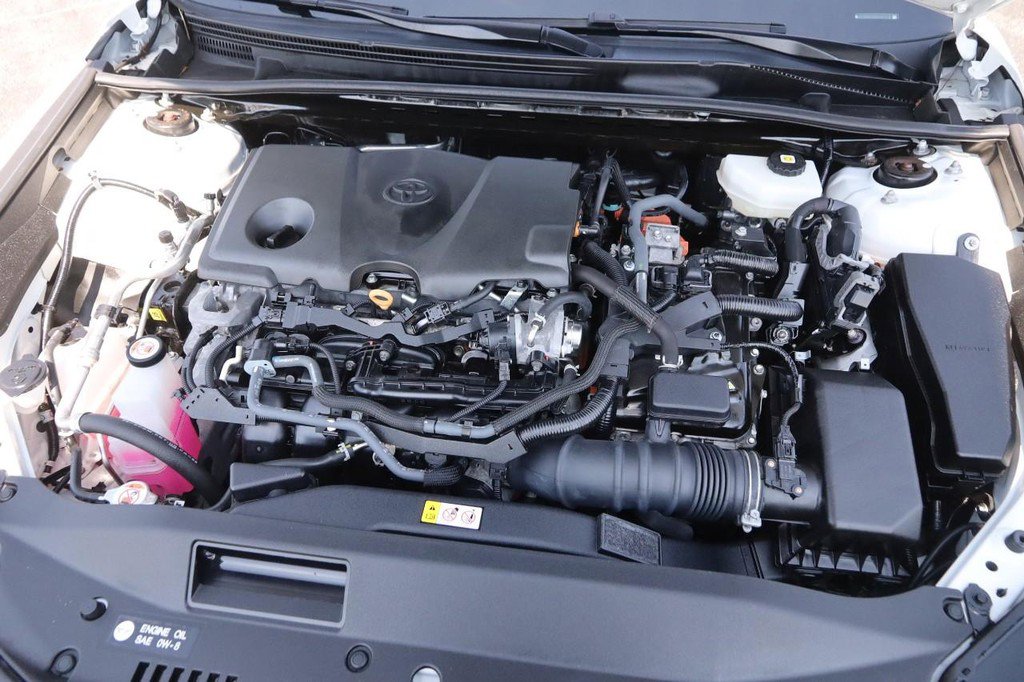 Used 2025 Toyota Camry LE image 27