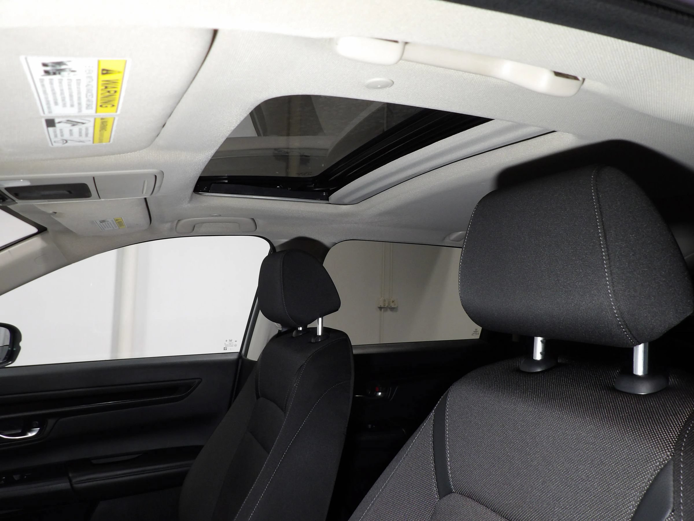 Used 2025 Honda CR-V EX image 11