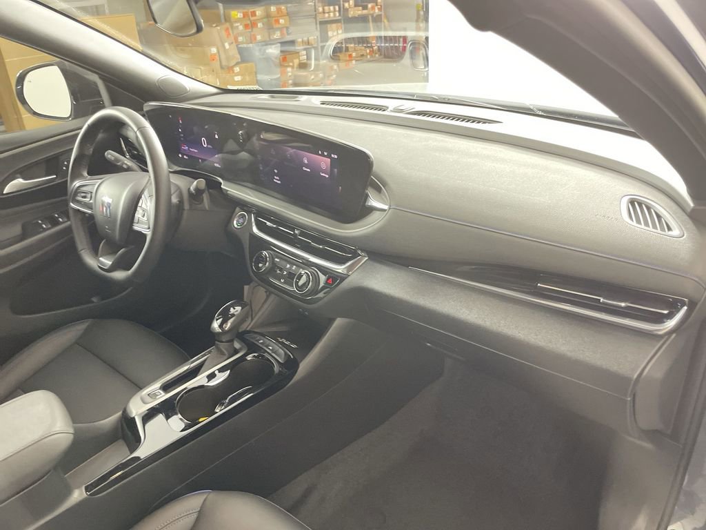 Used 2025 Buick Envista Sport Touring w/ Convenience II Package image 27