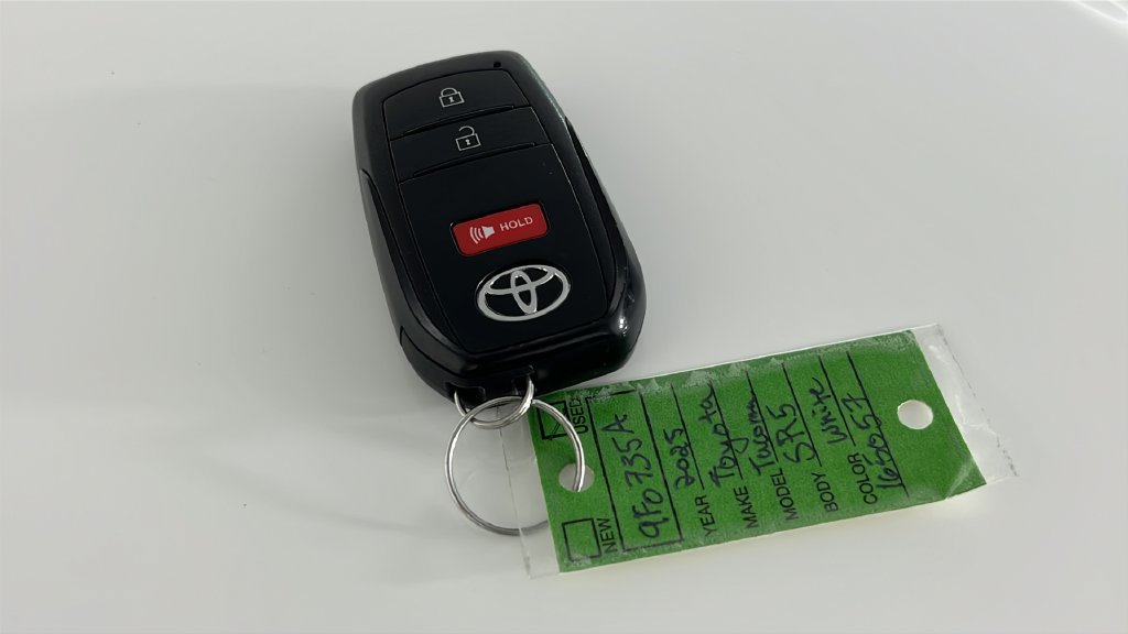 Used 2025 Toyota Tacoma SR5 w/ SR5 Upgrade Package AWD/4WD image 40