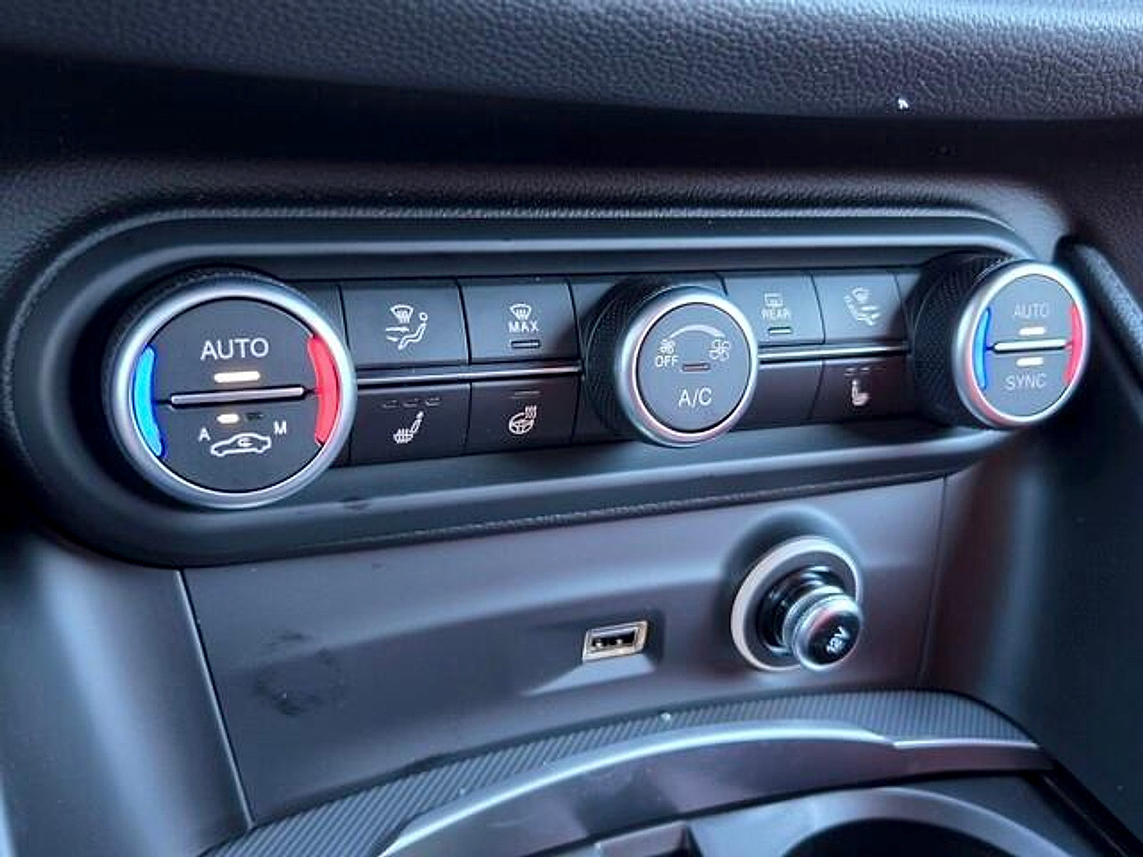 New 2026 Alfa Romeo Stelvio Sprint w/ Convenience Package AWD/4WD image 9
