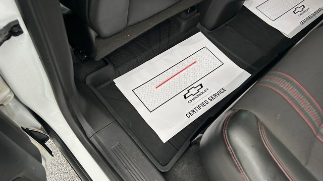 Certified 2022 Chevrolet Equinox RS w/ LPO, Floor Liner Package image 38