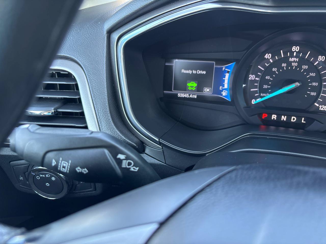 Used 2020 Ford Fusion SE FWD image 16